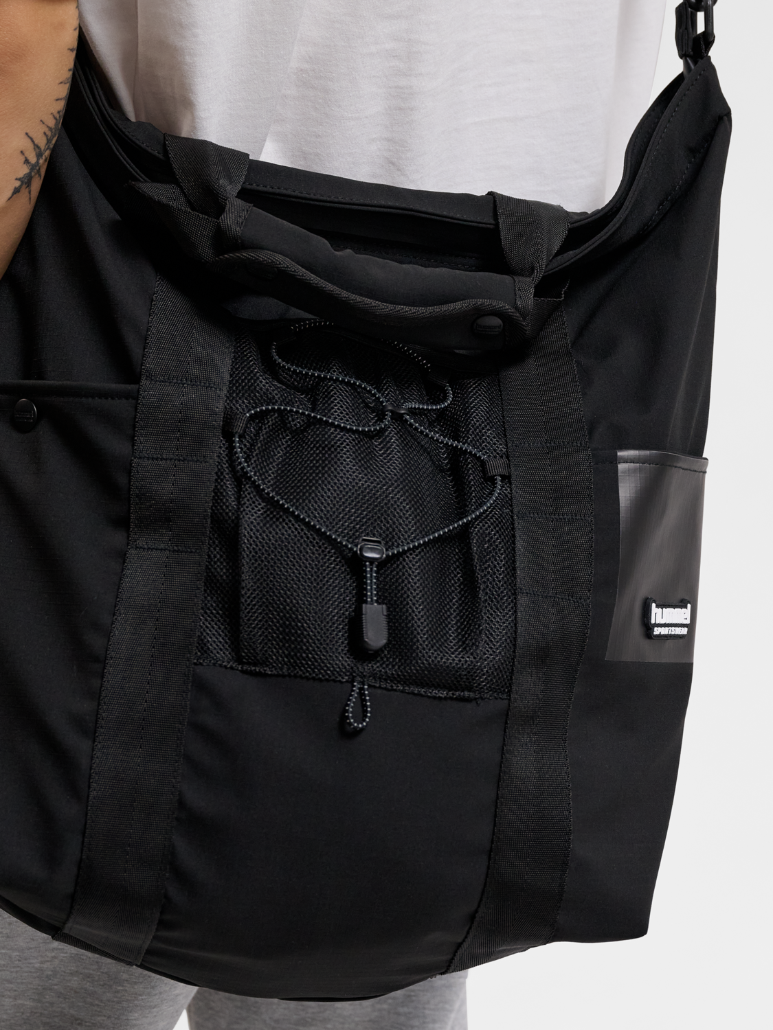 hmlTOTE BAG SPORTSWEAR BLACK