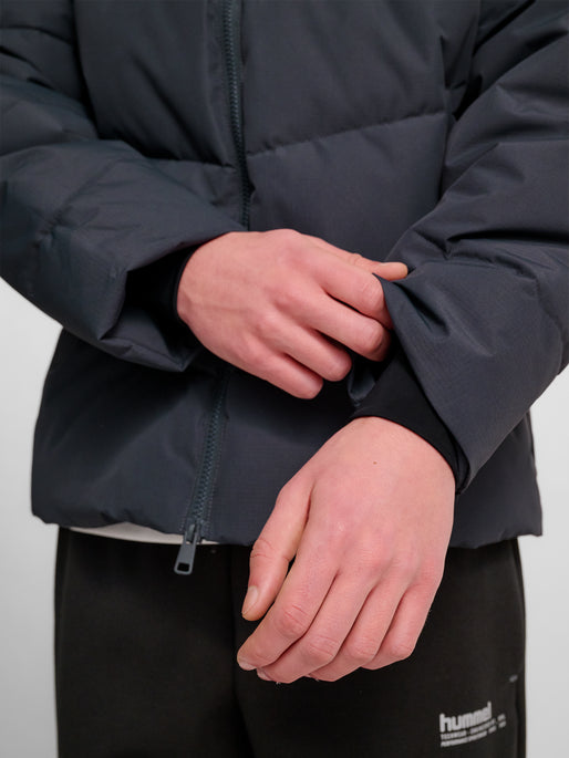 hmlSHORT PUFFER JACKET BLACK