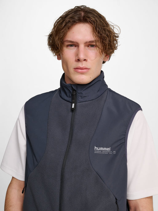 hmlHYBRID FLEECE VEST EBONY