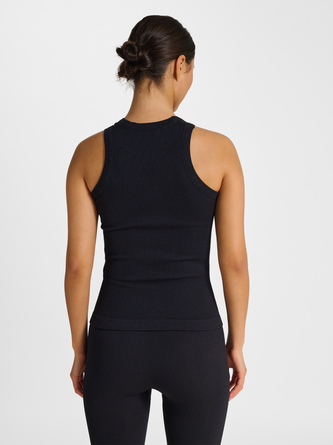 hmlPULSE SEAMLESS RIB W TANK TOP BLACK
