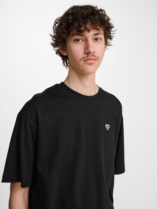 hmlLOOSE T-SHIRT BEE S/S BLACK
