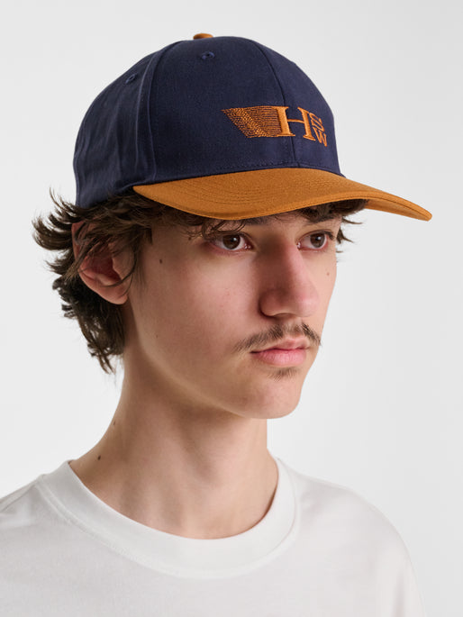 hmlSNAP CAP GAME ASTRAL AURA