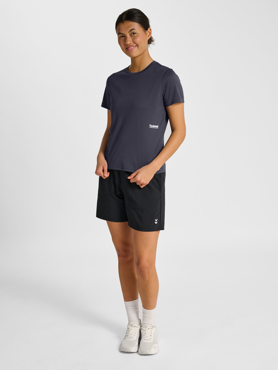 hmlPULSE WORKOUT W T-SHIRT S/S EBONY