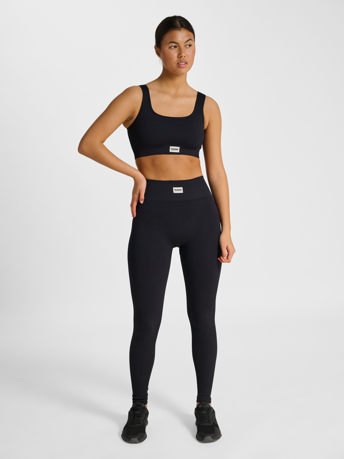 hmlPULSE SEAMLESS RIB MW TIGHTS BLACK