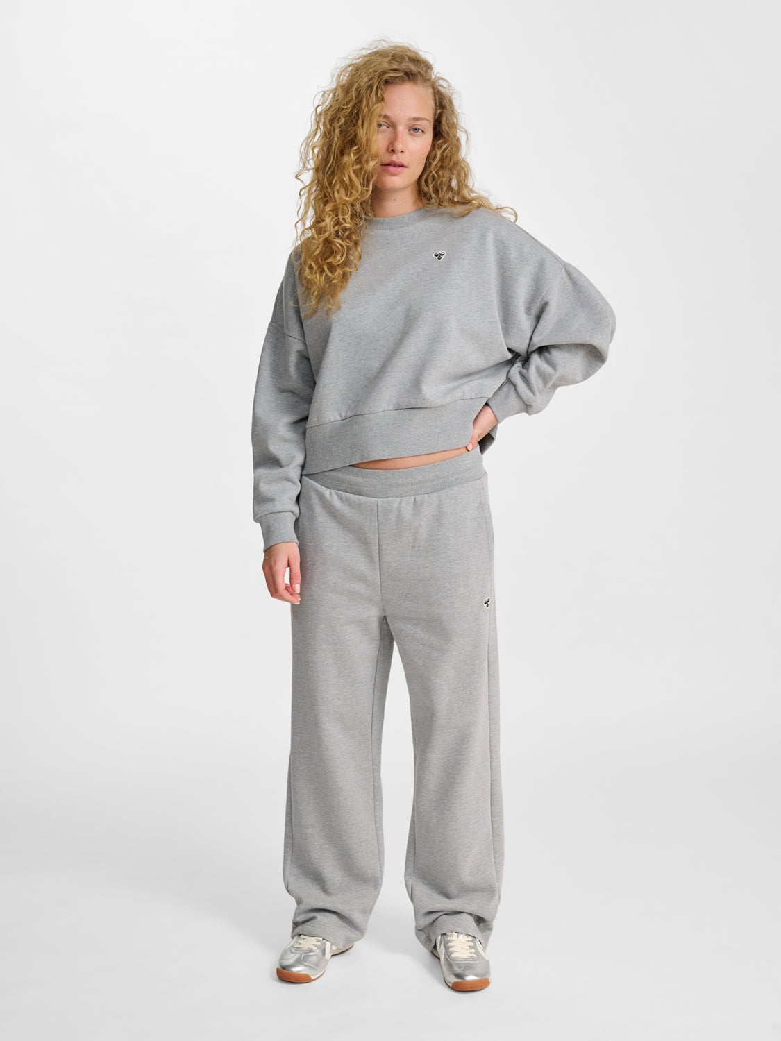 hmlLOOSE W SWEATPANTS BEE GREY MELANGE