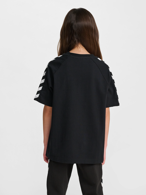 hmlJR ARCHIVE LOOSE T-SHIRT S/S BLACK