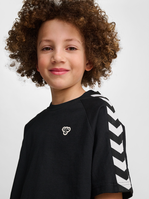 hmlJR ARCHIVE LOOSE T-SHIRT S/S BLACK